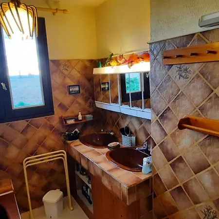 Maison Avec Piscine Et Jardin D'arbres Fruitiers *
